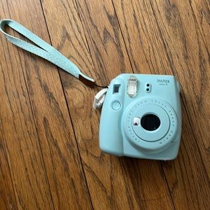 Fuji Instax Mini 9 Camera